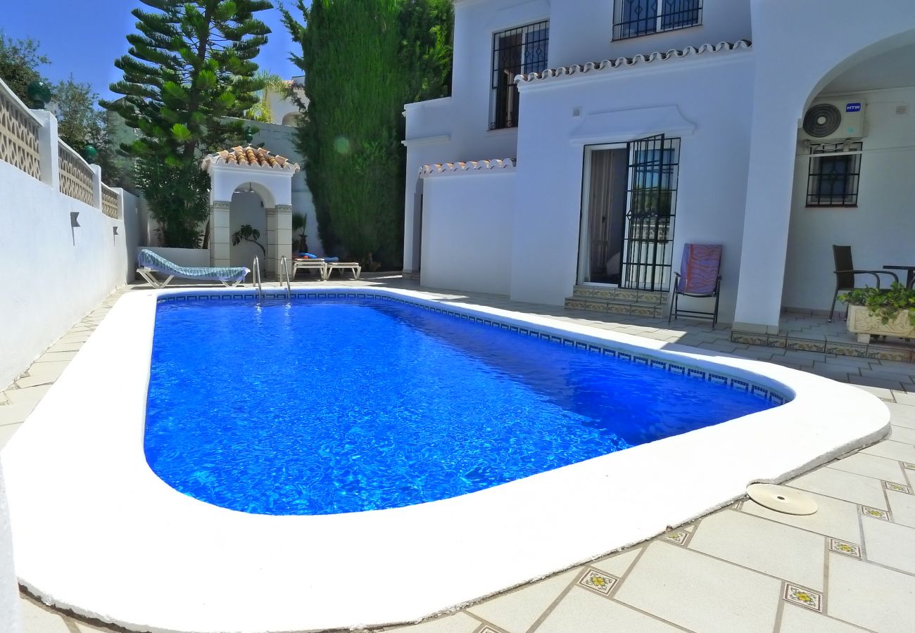 Villa en Nerja - 3 Dormitorios | Villa Golondrinas | CG R916