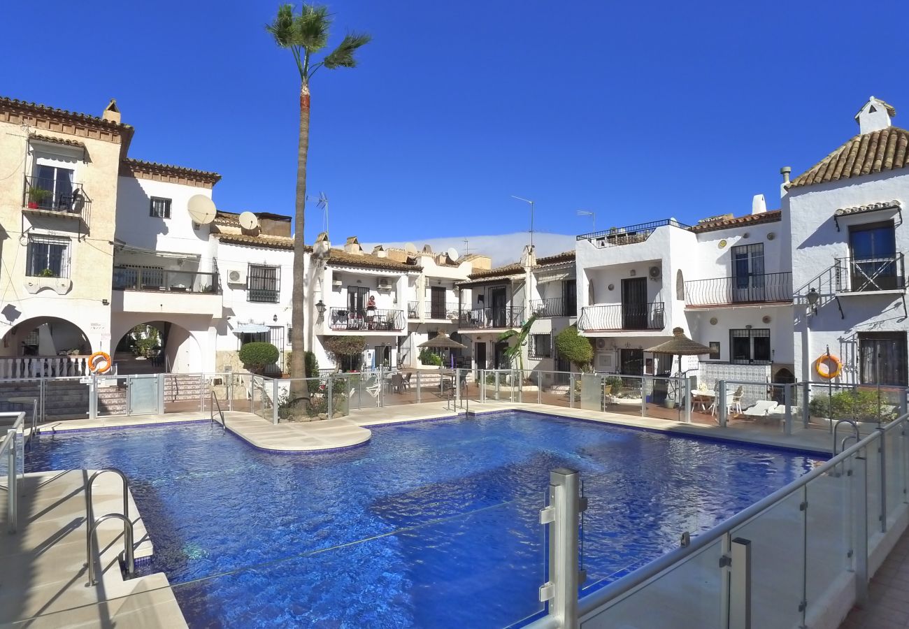 Casa adosada en Nerja - 2 Dormitorios | Casa Andaluz | CG R655