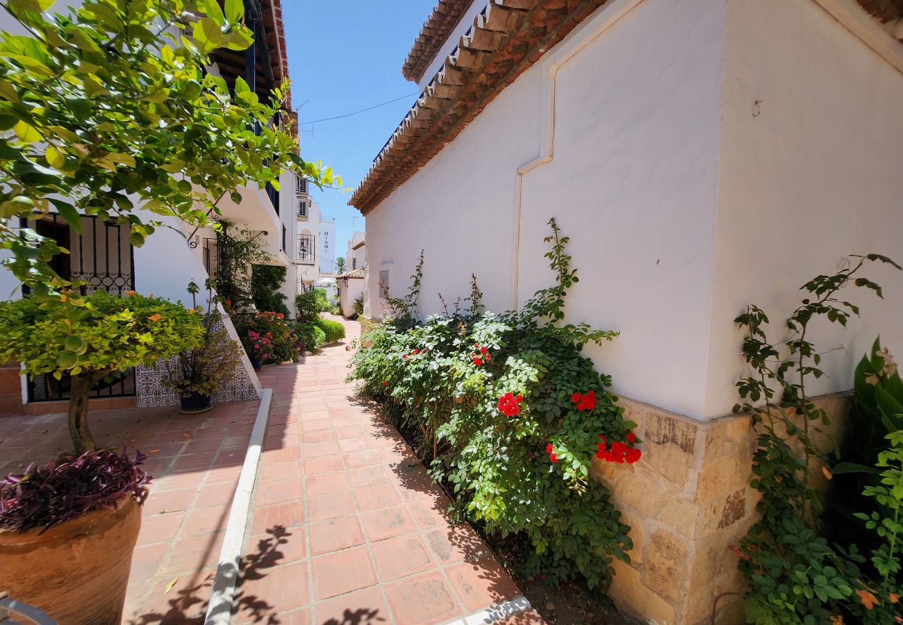 Casa adosada en Nerja - 2 Dormitorios | Casa Andaluz | CG R655