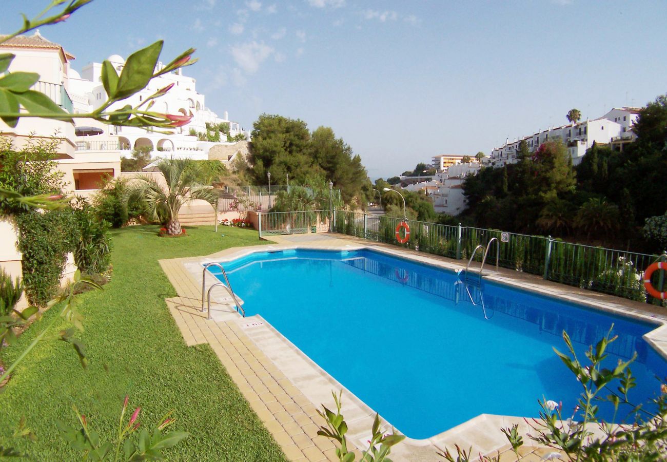 Apartamento en Nerja - 2 Dormitorios | Jardines de Burriana 14 | CG R1281