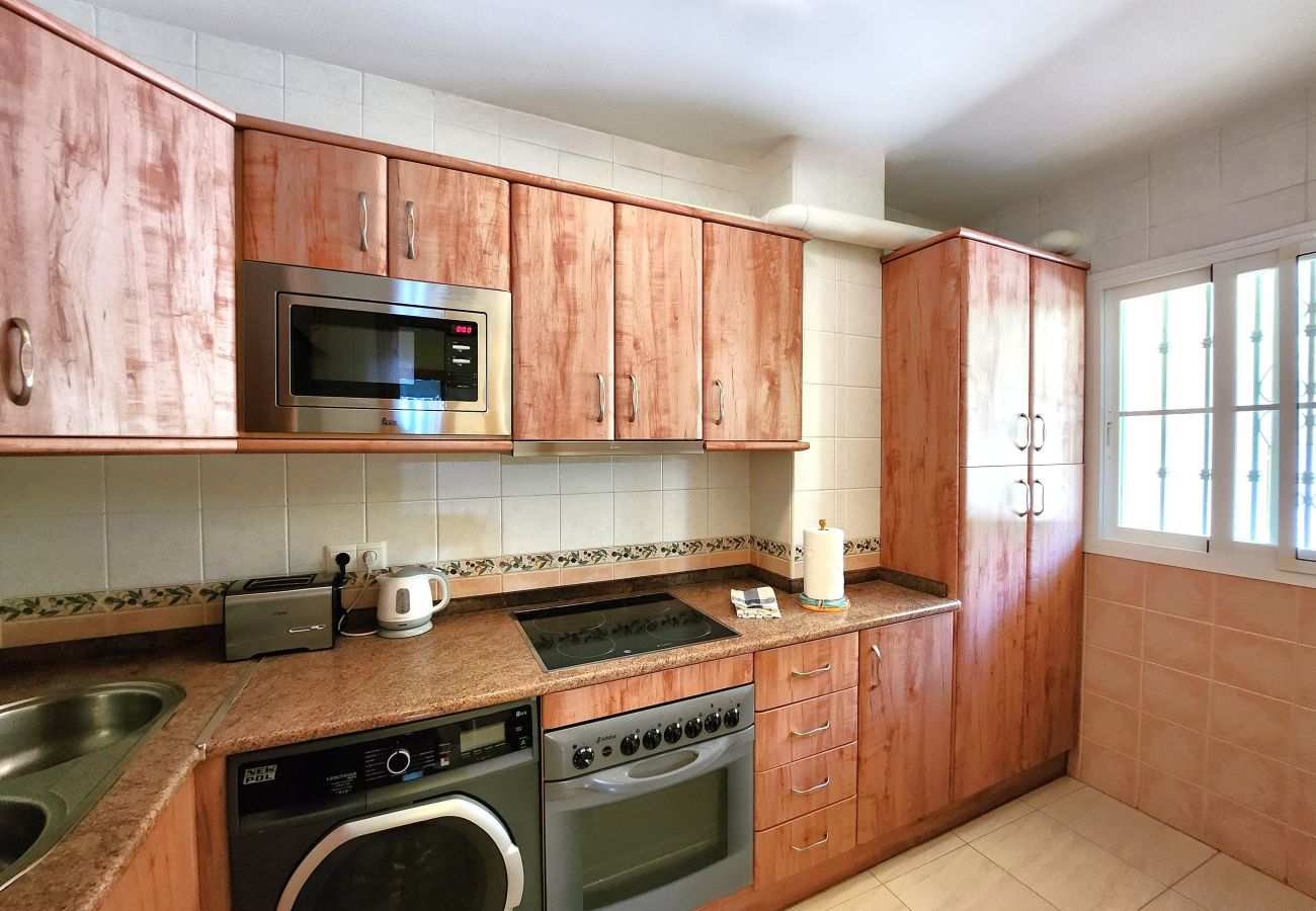 Apartamento en Nerja - 2 Dormitorios | Jardines de Burriana 14 | CG R1281