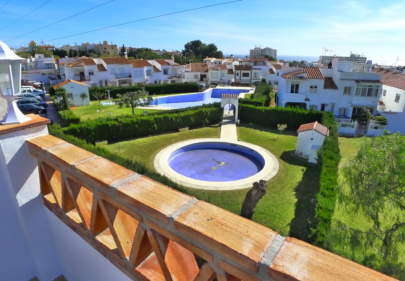 Casa adosada en Nerja - 9 personas | Casa Vista Bella | CG R1248