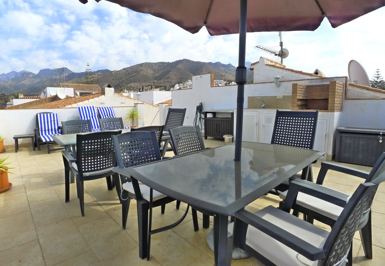 Casa adosada en Nerja - 9 personas | Casa Vista Bella | CG R1248