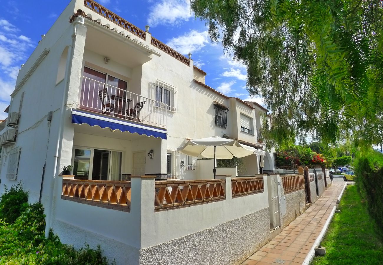 Casa adosada en Nerja - 9 personas | Casa Vista Bella | CG R1248