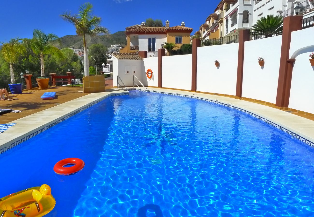 Casa adosada en Nerja - 3 Dormitorios | Aljamar 19A | CG R1086