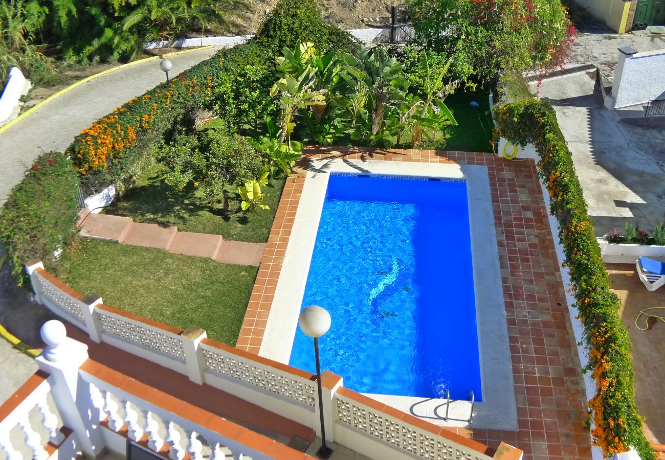 Villa en Nerja - R1352 | Pinomar D | 10 personas