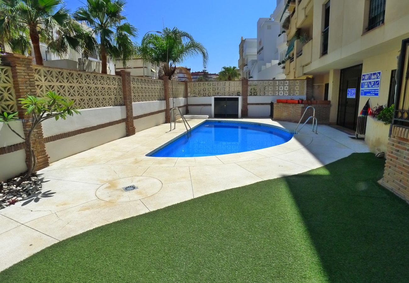 Apartamento en Nerja - R1364 Cala de Nerja Apartamento