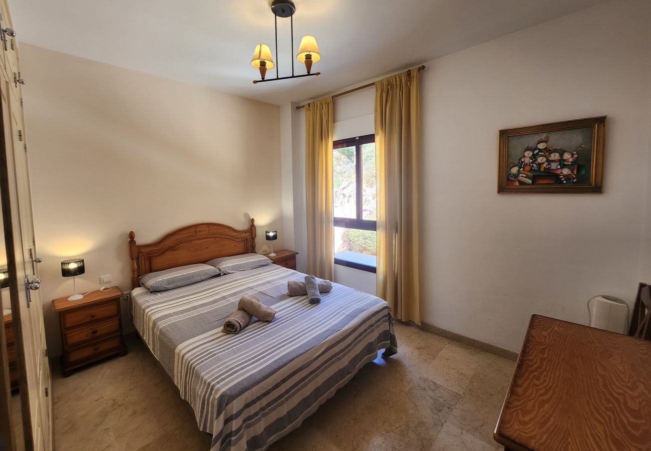 Apartment in Nerja - 3 Bedrooms | Burriana Front Line | CG R924