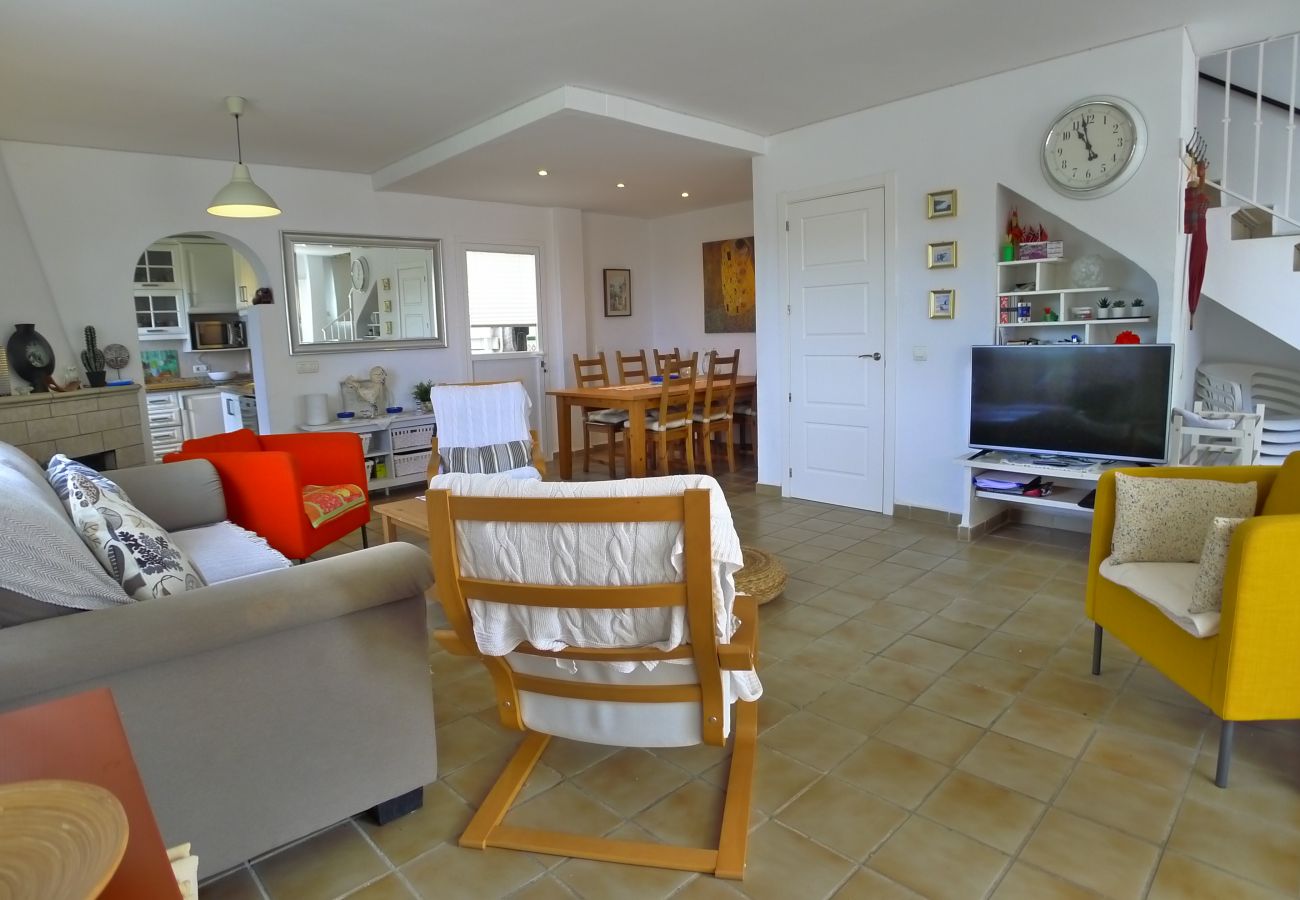 Townhouse in Nerja - Sleeps 9 | Casa Vista Bella | CG R1248