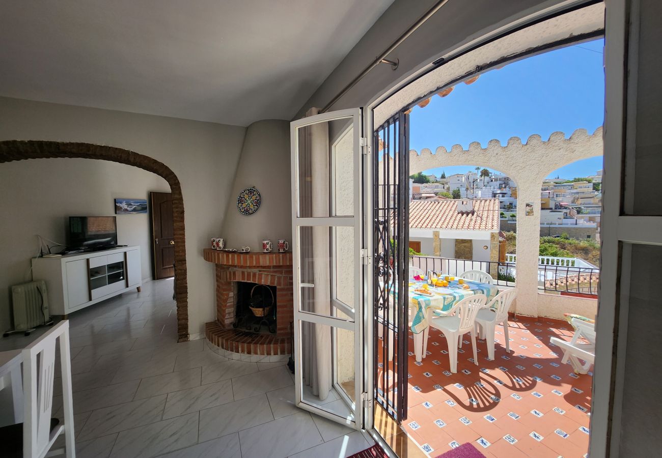 Apartment in Nerja - Sleeps 5 | Azahara 9 | CG R1000