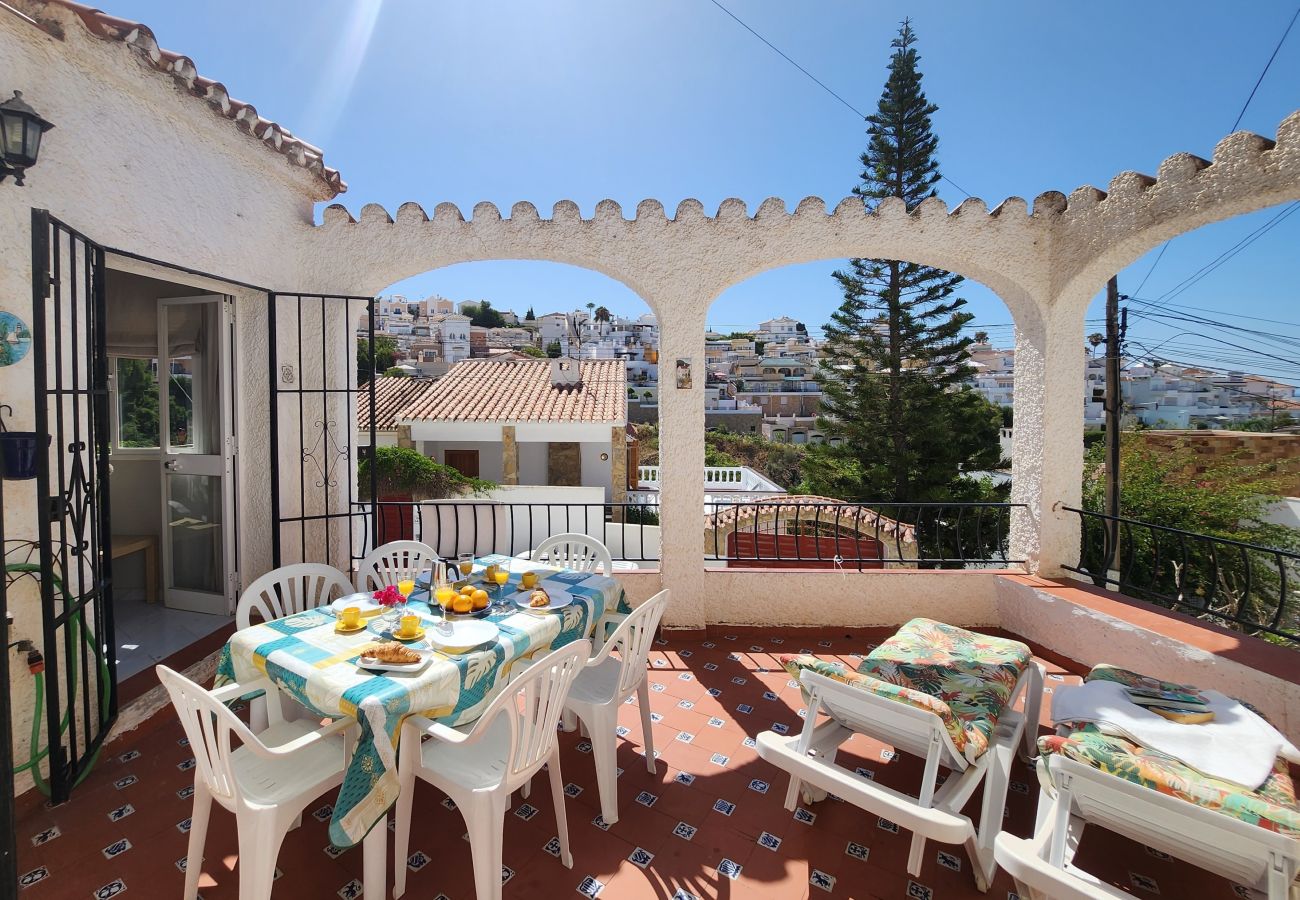 Apartment in Nerja - Sleeps 5 | Azahara 9 | CG R1000