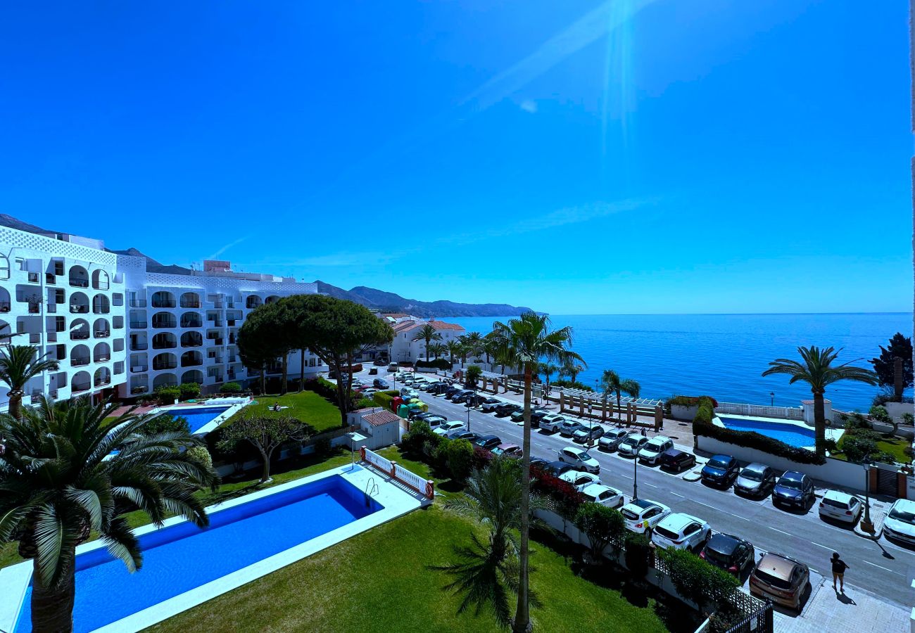 Apartment in Nerja - 2 Bedrooms | Carabeo | R1345