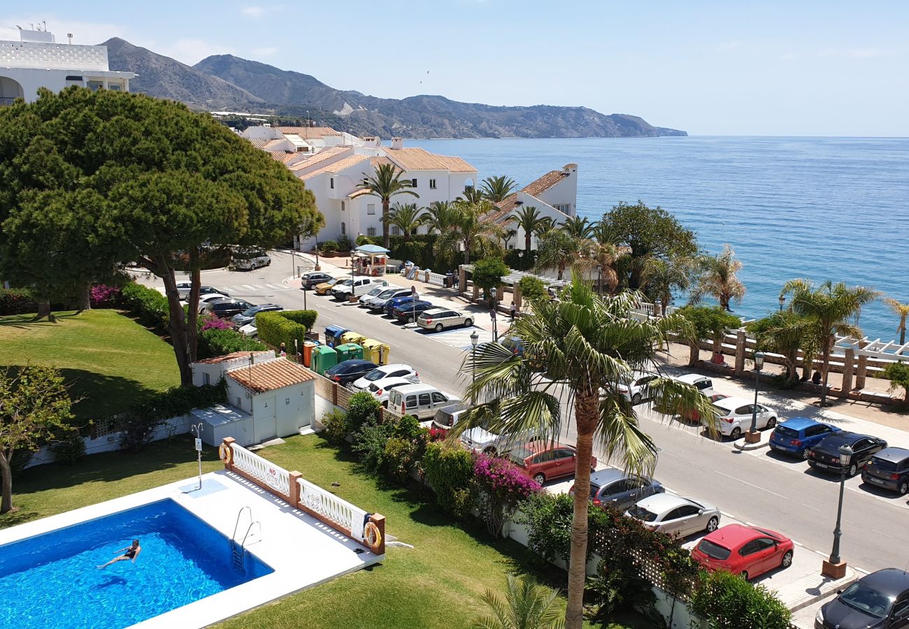 Apartment in Nerja - 2 Bedrooms | Carabeo | R1345