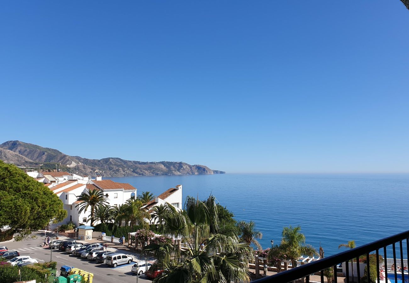 Apartment in Nerja - 2 Bedrooms | Carabeo | R1345